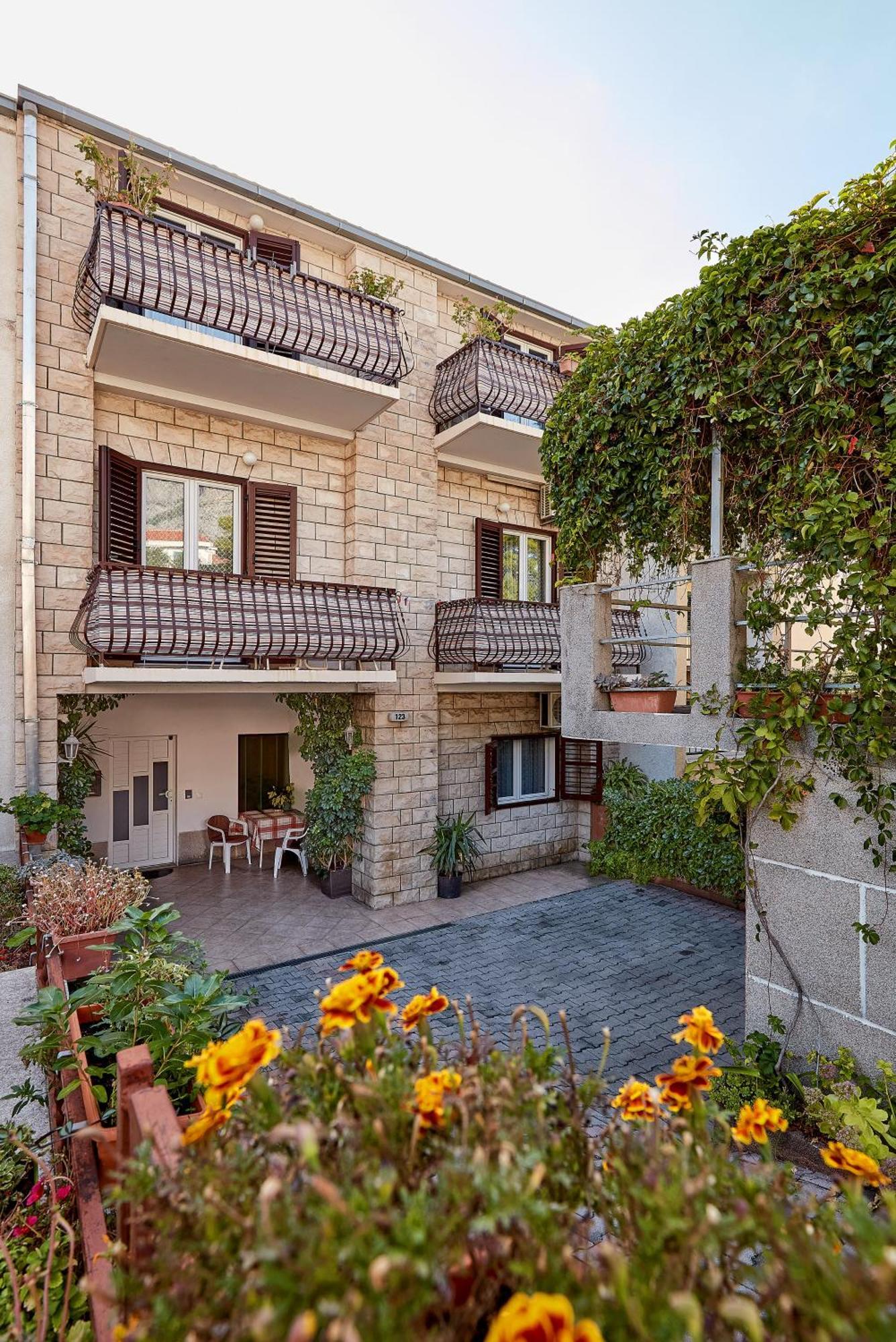 Apartments Ljubica 马卡尔斯卡 外观 照片